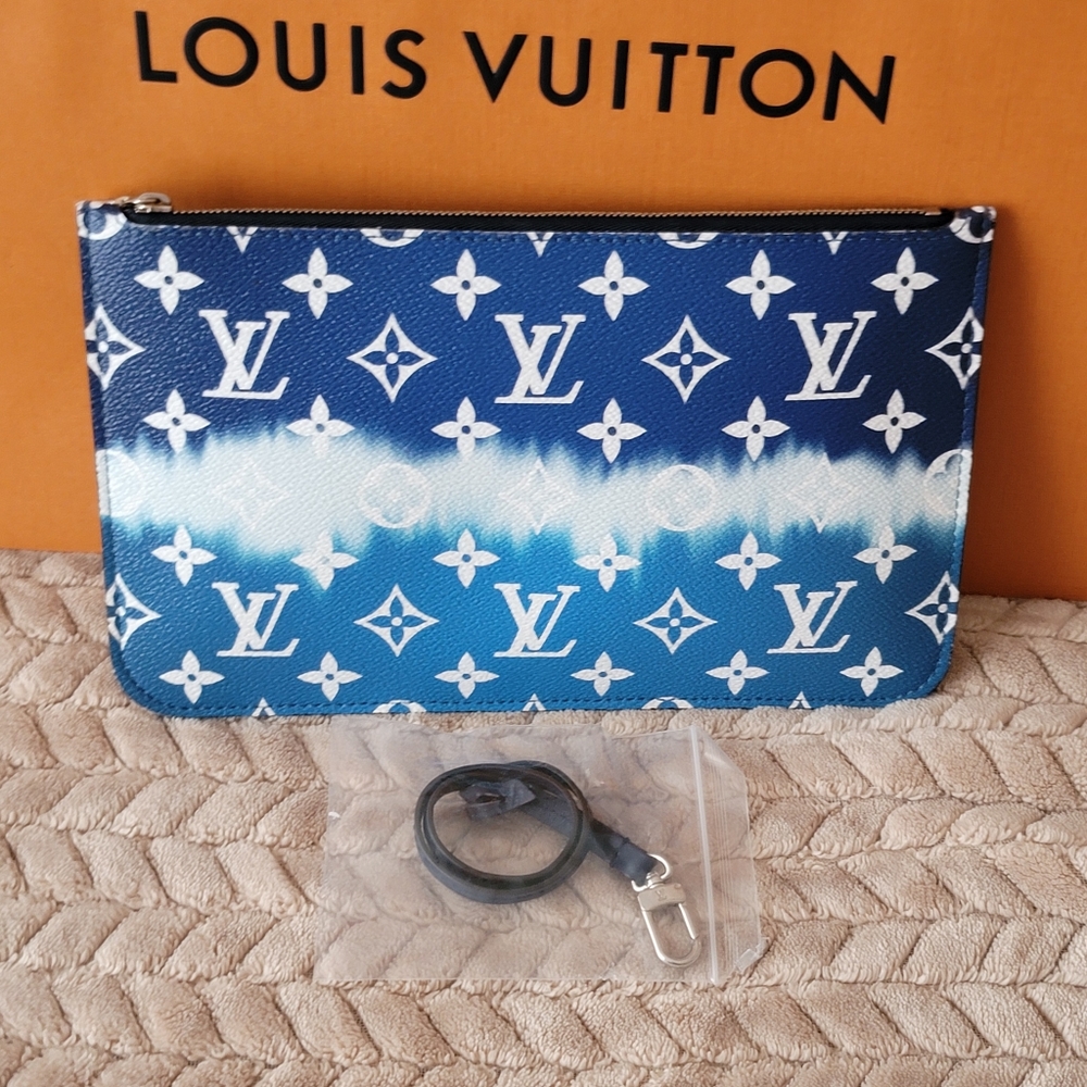 Louis Vuitton Escale Pouch Pochette Blue from Neverfull MM,  Wristlet Strap